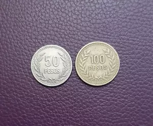 1993 Republica de Colombia 50 & 100 Pesos Lot of 2 - Picture 1 of 3