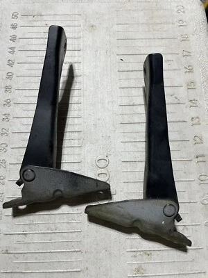 2006-2007 SUBARU IMPREZA/WRX/STI ПЕРЕДНИЙ КАПОТ ПЕТЛИ RH/RL - Изображение 1 из 4