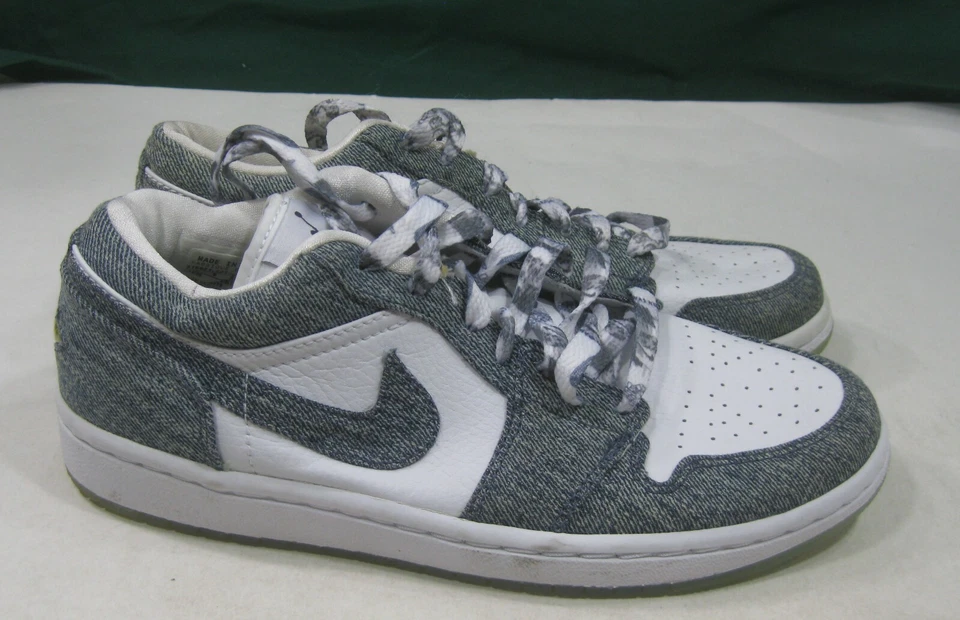 AIR JORDAN W'S AIR JORDAN 1 RETRO BAJO CA 315921 141 blanco, denim EE. UU. Mujeres 7-7,5 Foto 1 de 4