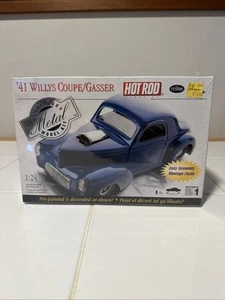 Testors Racing Champions ‘41 Willys Coupe GASSER Metal Body Model Kit #7163 1/24 - Picture 1 of 3