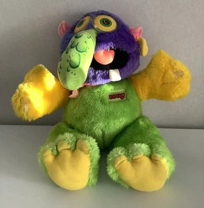 Zugly Hugable Pet Monster Soft Plush Toy Vintage 1986 - Picture 1 of 6