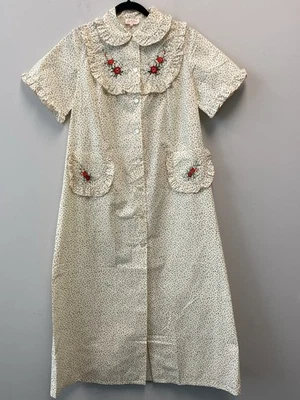 Vestido Abrigo Casa Vintage Crema Floral Bordado Abotonado—42 (Etiqueta) MEDIANO  Foto 1 de 4