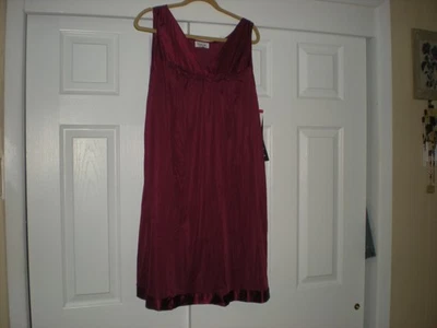 VESTIDO INFERIOR VANITY FAIR CHATEAUWINE NYLON SIN MANGAS SATINADO CON BANDAS - TALLA L - NUEVO CON ETIQUETAS Foto 1 de 4