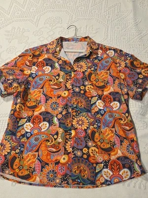 Shelucki Men’s Hawaiian Button Up Shirt Size XL Aztec Floral  - Image 1 of 4