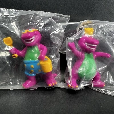 Nuevo de Lote Antiguo Figura Dinosaurio Púrpura Día del Rey y Playa Decoración de Pasteles Barny Foto 1 de 4