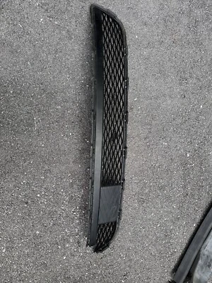 Parachoques delantero Infiniti Qx60 16-21 parrilla inferior OEM sin sensor de estacionamiento, con radar Foto 1 de 4