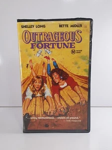Outrageous Fortune VHS Shelly Long Bette Midler Clam shell - Picture 1 of 8