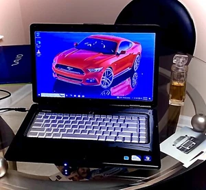 Dell Inspiron 1545 Laptop - Picture 1 of 5