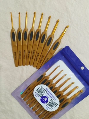 JB CROCHET Ergonomic Crochet Hooks/Needles 8pc Set Soft Touch Easy Grip, Shaped like Clover
