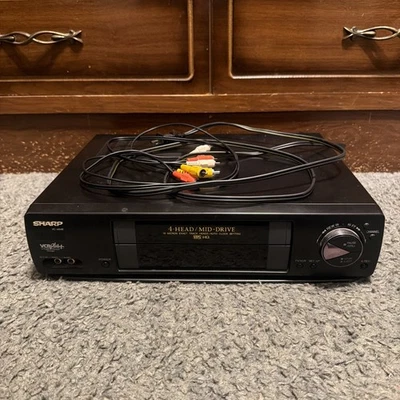 Leitor de vídeo videocassete Sharp VC-A546U sem controle remoto testado funciona muito bem veja fotos - Imagem 1 de 4