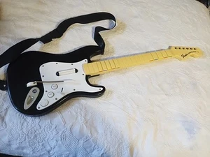 Harmonix Rockband Fender Stratocaster Wireless Gitarre 822151 ohne Dongle - Bild 1 von 5