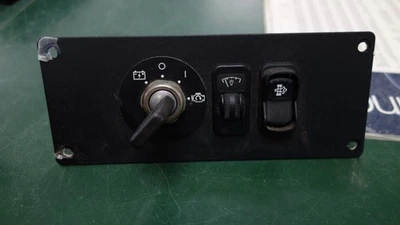 Kenworth 仪表板带点火开关 S64-1292-101110 — 第 1/3 张图片