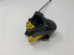 Mk3 Focus alle Varianten inkl. ST RS - Motorhaubenfangabdeckung - Kohlefaseroptik - Bild 1 von 3