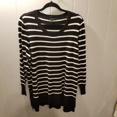 Suéter túnica náutica costera a rayas blancas negras 14/16 Lane Bryant para mujer Foto 1 de 4