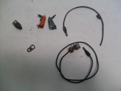 70-71 CUDA FRNDER INTERMITENTE INDICADOR CARCASA CONJUNTOS BARRACUDA CHALLENGE Foto 1 de 4