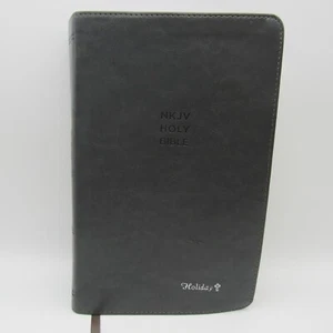 2018 Thomas Nelson NKJV Personal Size Giant Print Bible Red Letter Leathersoft - Picture 1 of 10