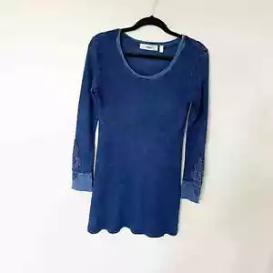 Abito maglia waffle termico blu Able manica lunga boho dettaglio manica media - Foto 1 di 8