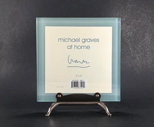 Marco de fotos Michael Graves base plateada con patas de vidrio para imagen de 5" x 5" NUEVO - Imagen 1 de 12