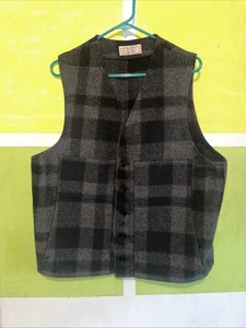 FILSON Mackinaw Wool Vest Black Grey Plaid M - Picture 1 of 5