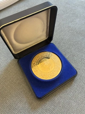 Gold Coin 500 Kurush 1970 36.08gram … Pristine in Display Box - Image 1 of 3