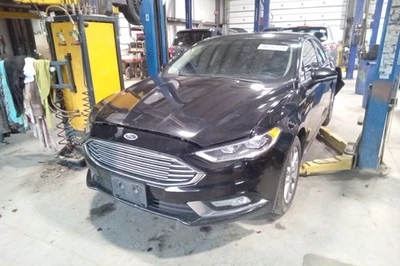 2017 Ford Fusion Transmission OEM 125K Miles - LKQ440331757 - Image 1 of 4