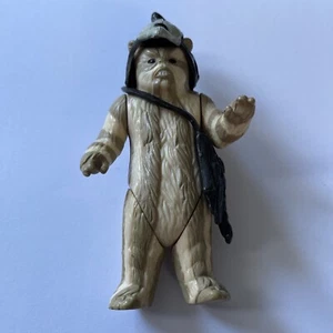 Logray Ewok Medicine Man with Hood & Bag Vintage Star Wars Figure 1983 Macau COO - Picture 1 of 24