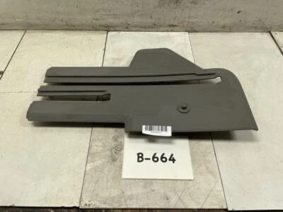 Chevrolet Traverse 2010 asiento trasero derecho del lado del pasajero protector de oruga cubierta moldura  Foto 1 de 4