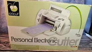 CRICUT CUTTER ELETTRONICO PERSONALE - PROVO CRAFT - Foto 1 di 15
