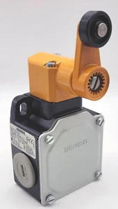 Siemens Endschalter Positionsschalter  3SE3100-0GW (3SE3 100-0GW) NEU - Imagen 1 de 3