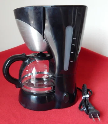 Cafetera Mr. Coffee de 4 tazas negra EC5 - Preparación por goteo simple con jarra de vidrio Usada en Excelente Condición Foto 1 de 4
