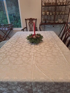 Lenox 60" x 84" rechteckige Damast Tischdecke (beige/ecru) - Bild 1 von 11