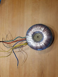 Ringkerntrafo 455W 2x45V 5A, 1x20V 250mA für Endstufe Verstärker - Bild 1 von 2
