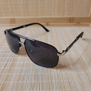 Schwarze Pilotensonnenbrille Metallgestell dunkel getönte Gläser UV für Herren - Bild 1 von 5