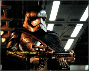 Autógrafo firmado Gwendoline Christie Star Wars El despertar de la fuerza UACC RD 96 - Imagen 1 de 1