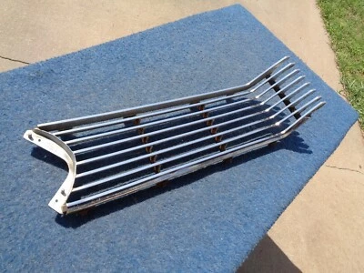 1962 Pontiac GRILL HALF Catalina Star Chief Bonneville - Imagem 1 de 4