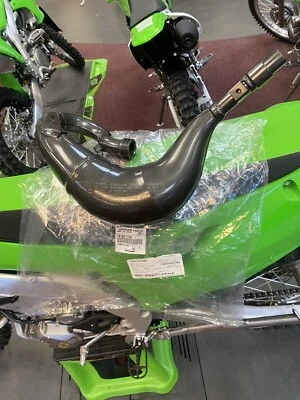 Cámara de escape original OEM Kawasaki 2002-2022 KX65 KX 65 18120-1116 Foto 1 de 4