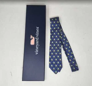 New boys Vineyard Vines Tree & Boat Christmas tie - Picture 1 of 7