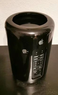 Apple MacPro 6,1 (12 core Xeon E5) 32GB RAM, Dual D300 - Bild 1 von 4