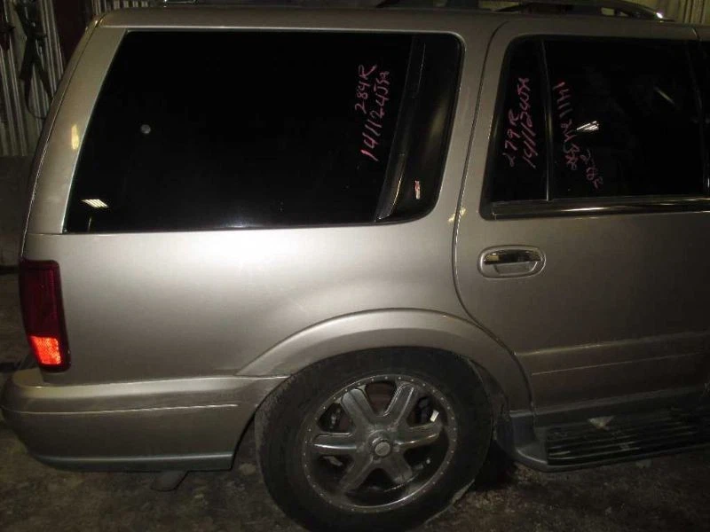 Chasis ECM temperatura detrás del tablero central compatible con 97-02 EXPEDITION 206781 Foto 1 de 4