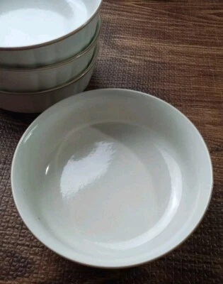 Juego de 4 cuencos de sopa/verduras redondos beige de 6,5" Mikasa Country Classics KS300 Foto 1 de 4