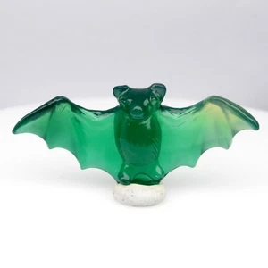 💎 Handcraft 14.91ct Bat Carving Natural Green Chalcedony - Africa Gemstone - Picture 1 of 7