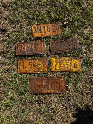 Lot of 6 Old New York License Plates 1920s-1930s NY Tags Rusty - Image 1 of 4