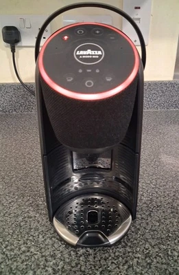 Macchina Caffè Lavazza a Modo Mio Voicy con Alexa - Testata e Funzionante - Ottime Condizioni - Immagine 1 di 4