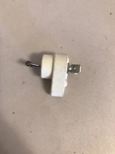 Weil McLain Rollout Thermal Fuse Element 229C  512050230 - Picture 1 of 6