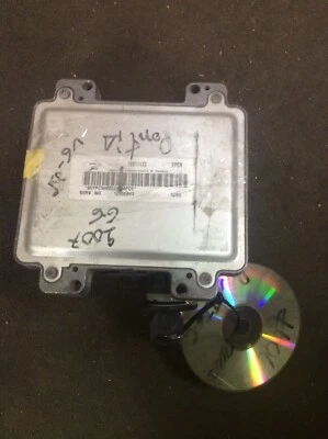 Módulo de control informático del motor Saturn Aura 2007 ECU 12611133 ECM  Foto 1 de 4