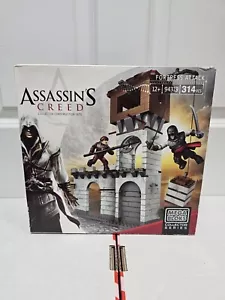 MATTEL MEGA BLOKS ASSASSIN'S CREED FORTRESS ATTACK COLLECTOR SERIES 94319 NEW - Picture 1 of 6