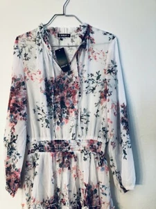 Sheilay Dress   Floral Butterfly Skater V Neck Long Sleeve Dress Size Medium - Picture 1 of 10