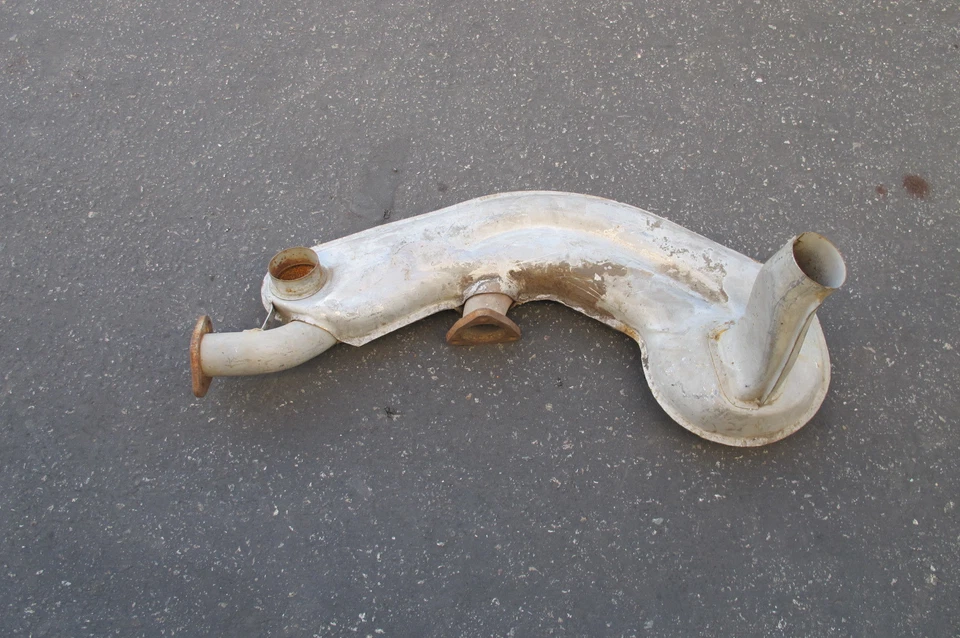 Intercambiador de calor izquierdo Porsche 911 S 1975-1977 911.211.027.00 (#124) Foto 1 de 4