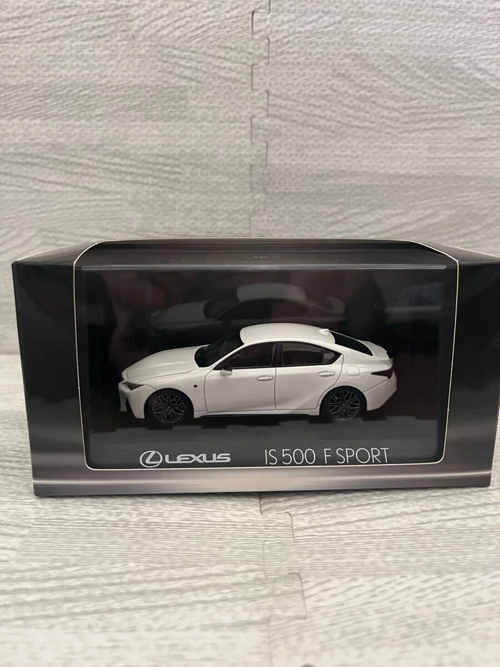 1/43 Kyosho Lexus IS500 F Sport Performance Miniature Car Model Car White Nova G - Image 1 of 1