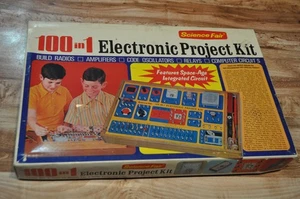 Vintage 100 in 1 Science Fair elektronisches Projekt-Kit Tandy Corp. Original sehr guter Zustand+  - Bild 1 von 9